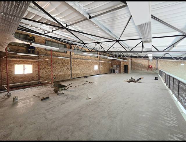 571M² WAREHOUSE TO LET IN RIVERSANDS